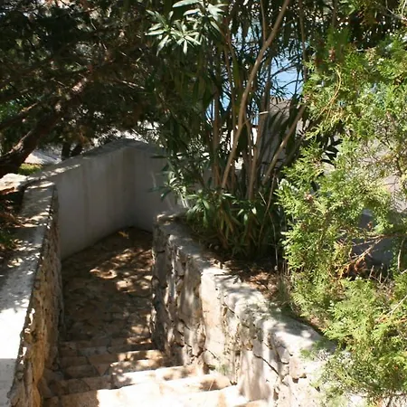 Apartment 6474c