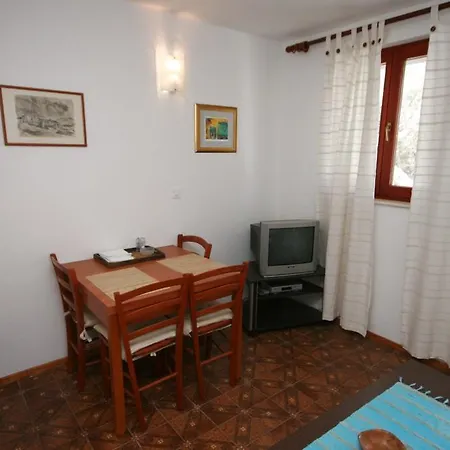 6474c Apartment *